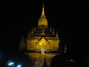 Night in Old Bagan 