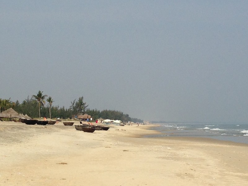 Hoi An beach, long and sandy