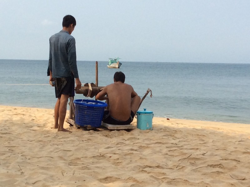 Wind up contraption for fishing net