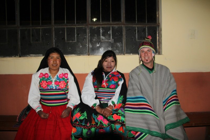We went to a community dance with homestay family, in traditional attire