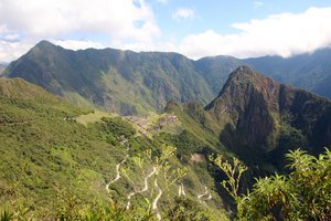 Trail up to Machu Picchu 