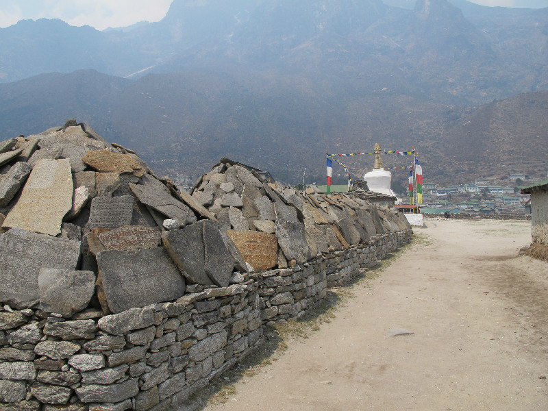 entering Khumjung