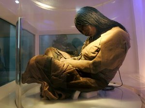 Inca child mummy