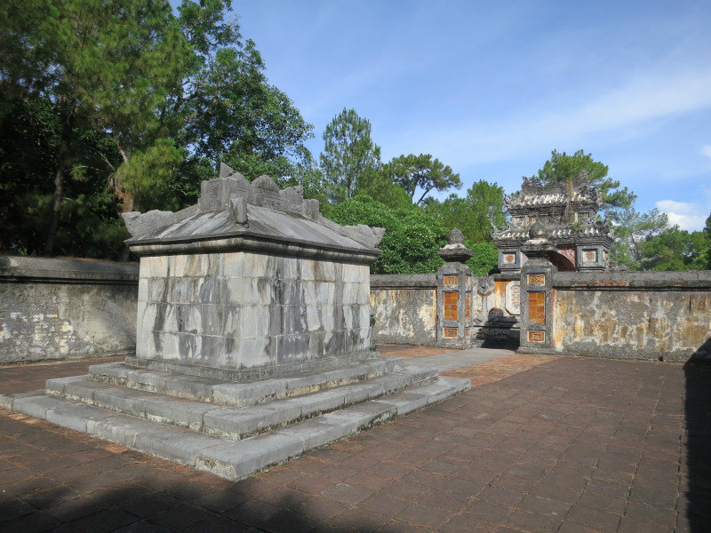 Tomb of Tu Doc