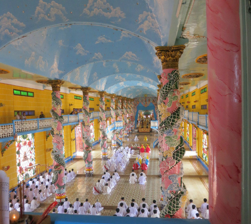 Cao Dai Temple 