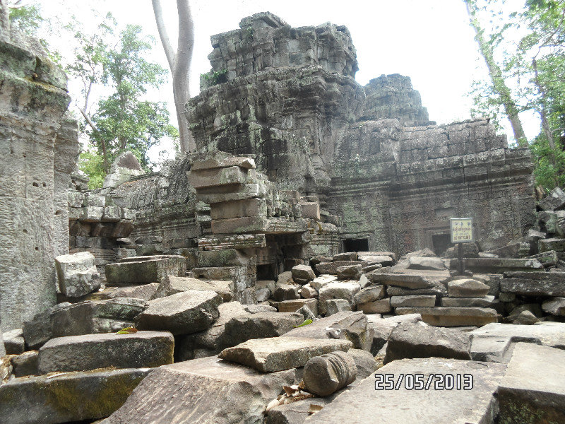 Tomb raider temple