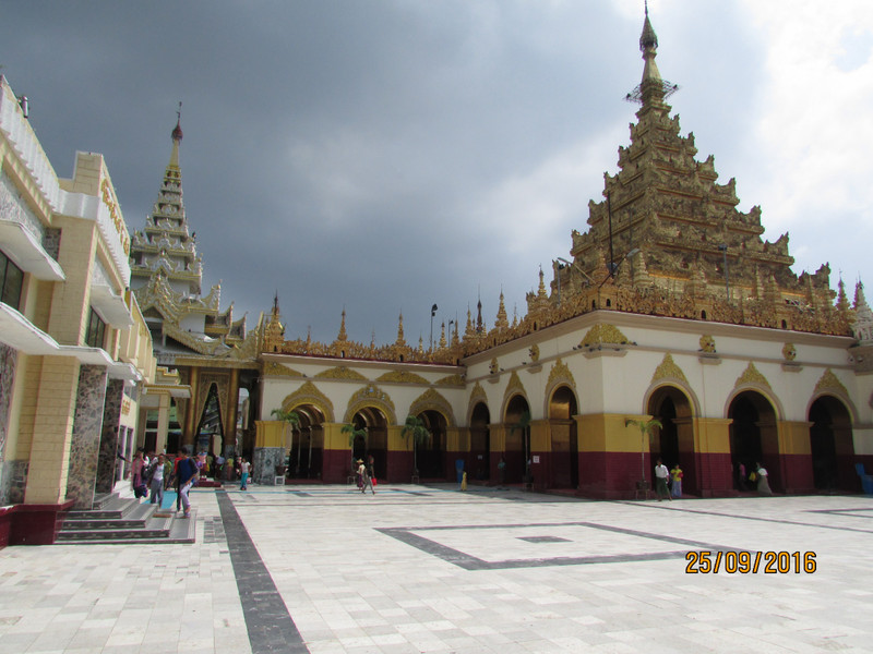 Pagoda for Mahamuni Statue