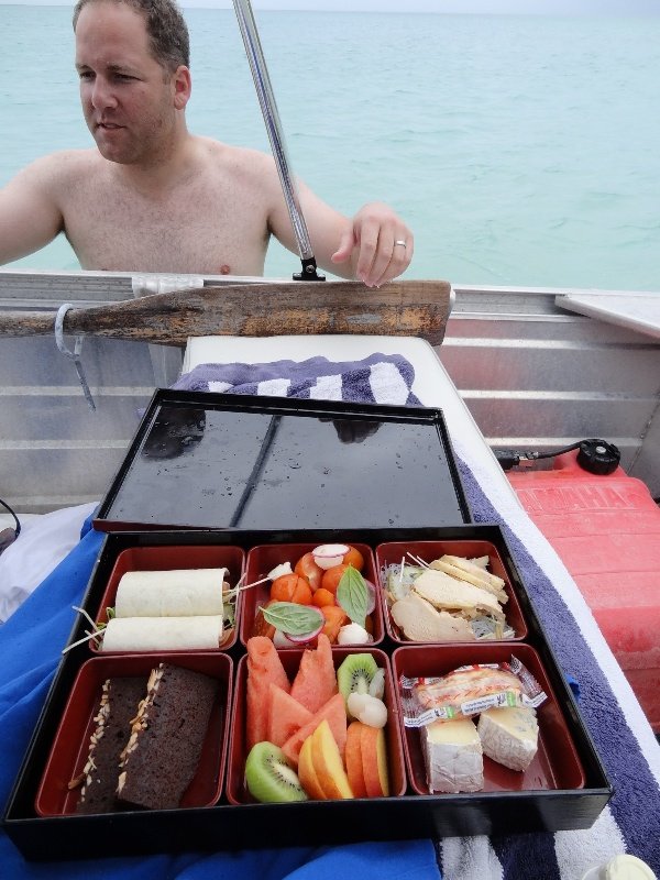 Boating & snorkel & picnic lunch
