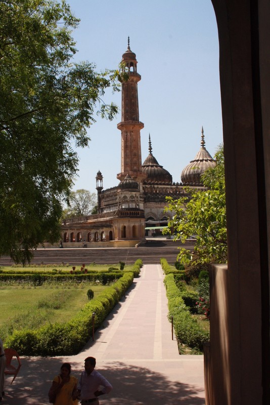 Bara Imambara - Blick auf die Moschee