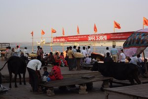 Vorbereitungen zu Ganga Aarti