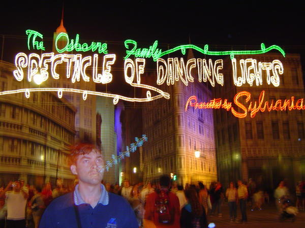 The Osborne Family - Spectacle of Dancing Lights