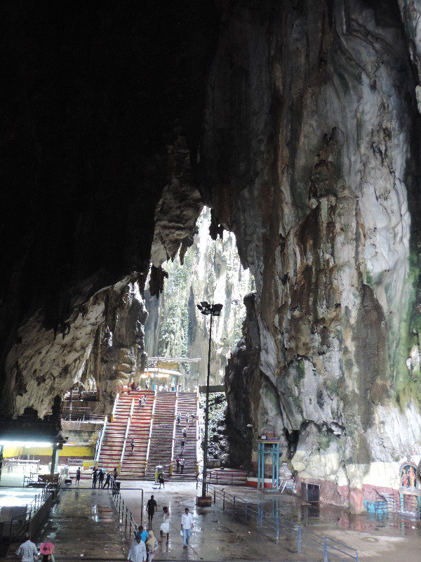 im innern der Batu Caves