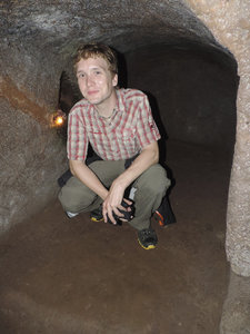 Jan in einem der Vinh Moc Tunnel