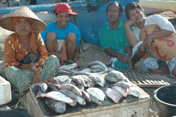 fishermen at jimbaran bay