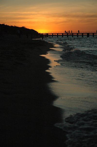 sunset, sand & sea