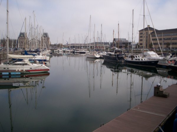 Ostende port