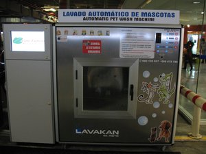 Automatic pet wash machine