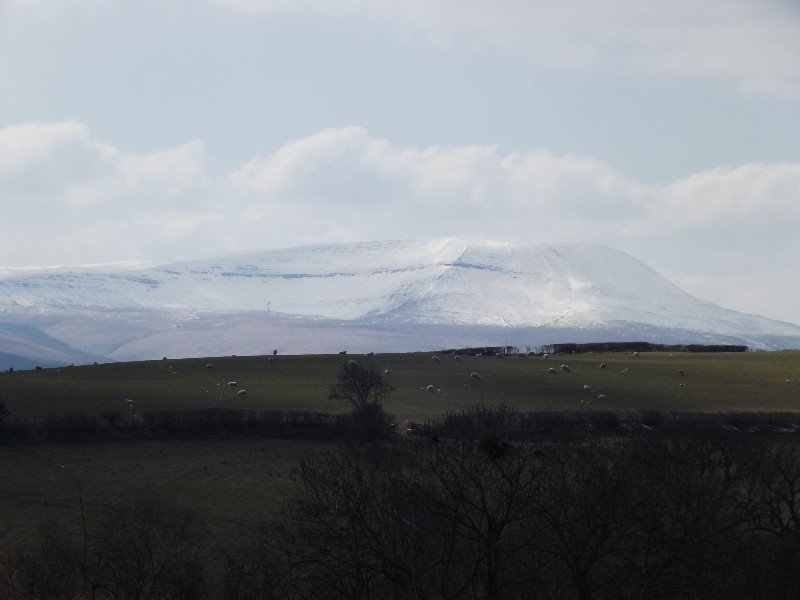 6 Snow on Welsh hills