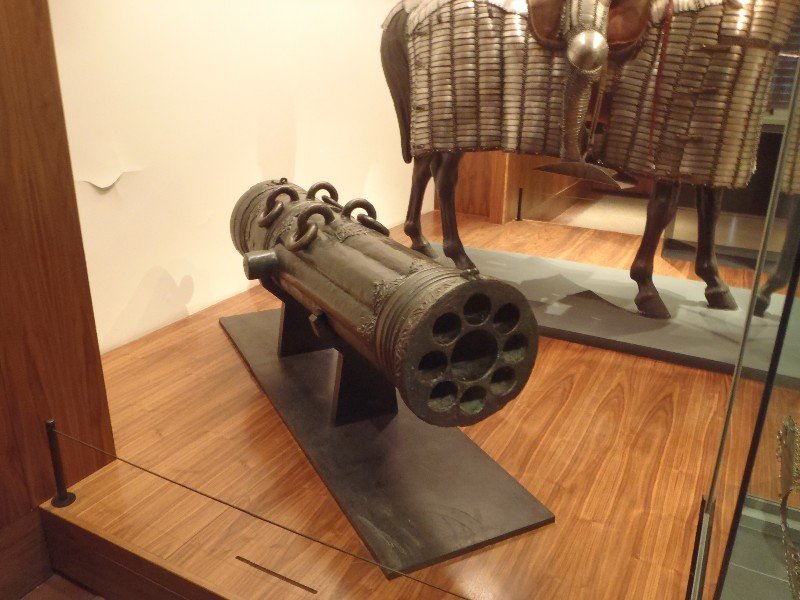 Military Museum dangerous gun