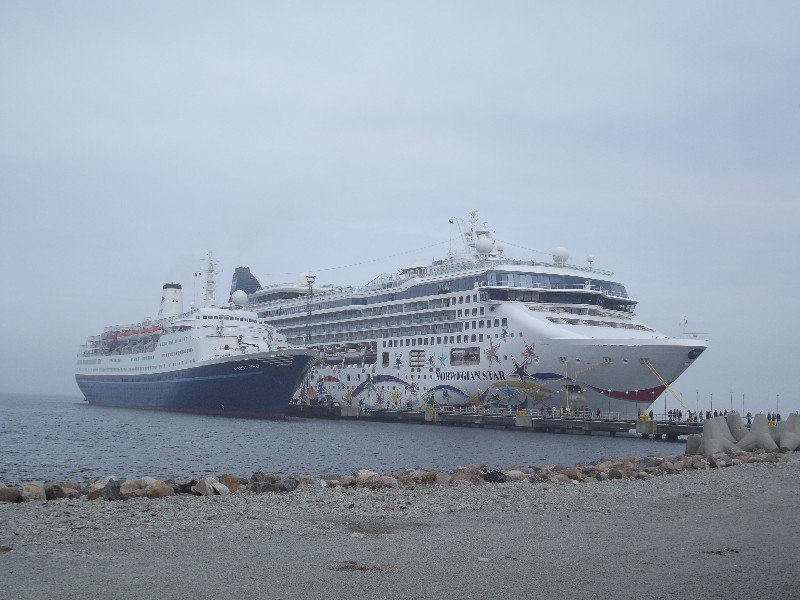 Marco Polo and Norwegian Star