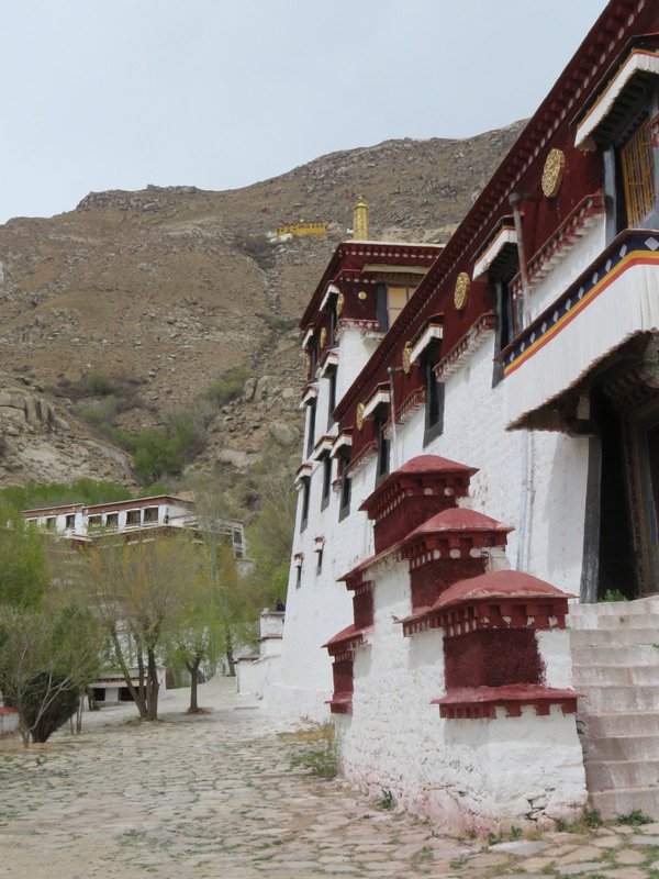 Sera monastery 