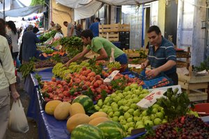 Neighborhood Fruit Market