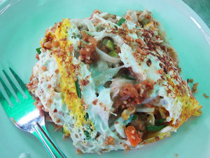 Pad Thai= nouilles, oeufs, legumes