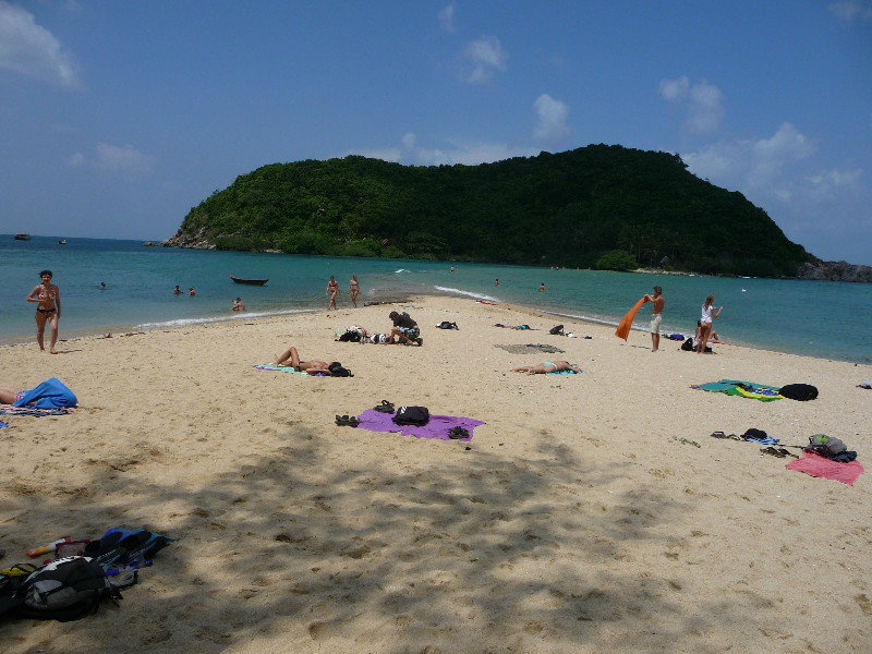 Kho Ma relie a l'ile par un banc de sable