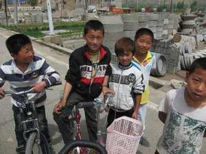 kids near Linxia