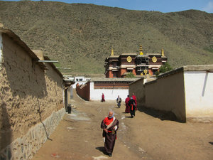 inside the Labrang temple-complex