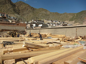 carpenters at work at Xiahe