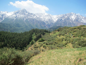 cool vista of Mati Si mountain range