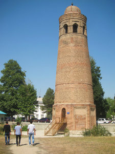 minaret in Ozgon
