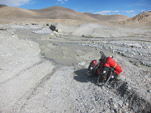 my road at the entrance of the Pamir from Sary Tash