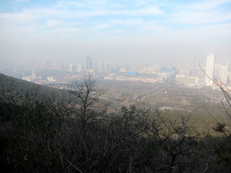 view of Jinan from the top of Qian Fo Shan
