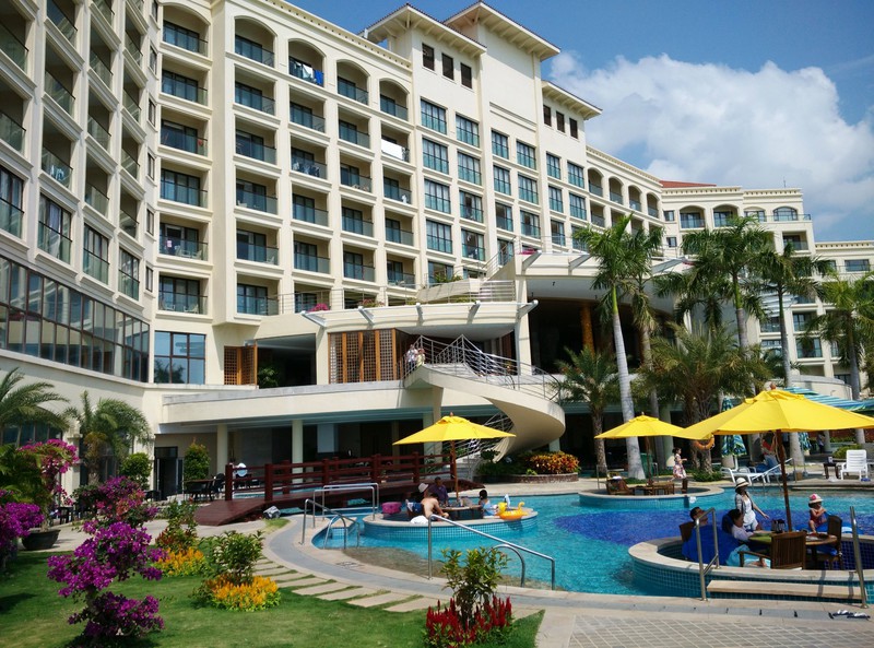 Holiday Inn at Yalong Bay