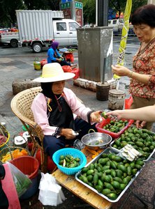 Selling betel nuts