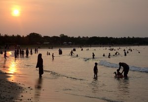 coucher de soleil sur Passekudah Beach