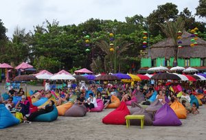 From what I remember from my last visit, Seminyak used to be peaceful and artistic...