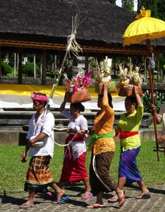 temple ceremony and offerings