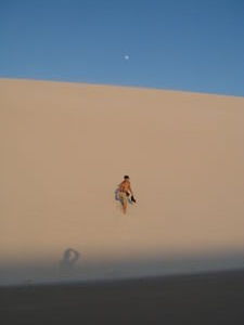 Frau im Sand