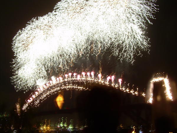 bridge fireworks2