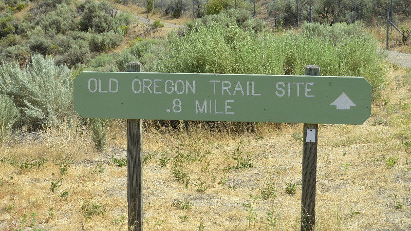 A Hike to the Actual Oregon Trail