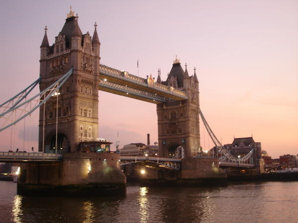 Tower Bridge (dusk)