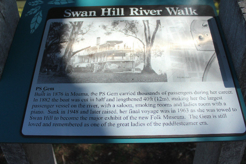 Swan Hill River