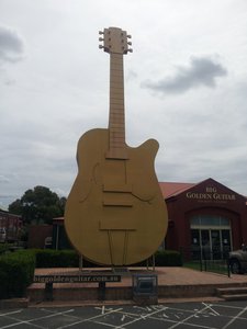 The golden Guitar 