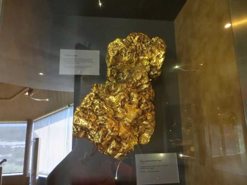 Replica gold nuggets on display in the gold museum