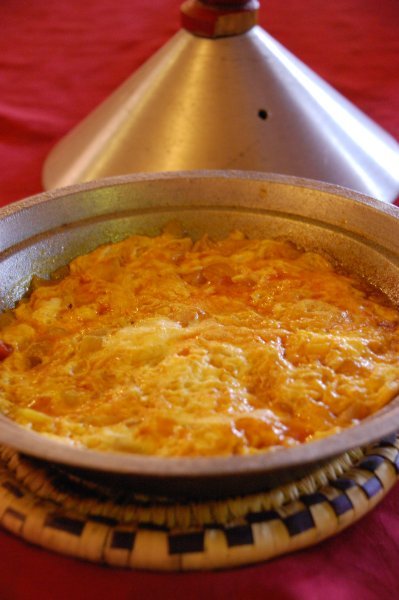 Berber omelette with tomatoes, onion and spices