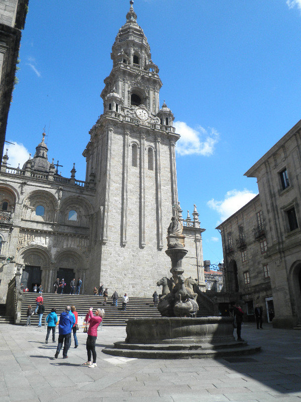 Cathedral side:Praza de Praterias