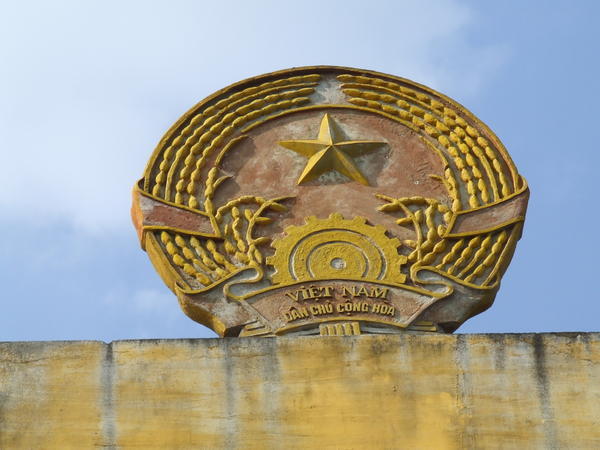 Communist emblem on demarcation line by Ben Hai river